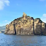 Bådhotel Casa Veleiro Shalom Ponta Delgada