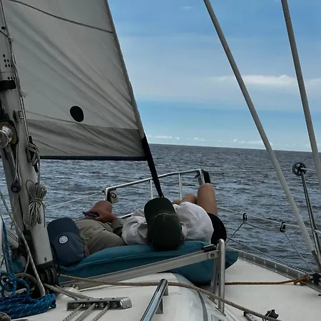 ספינת מלון Casa Veleiro Shalom Ponta Delgada