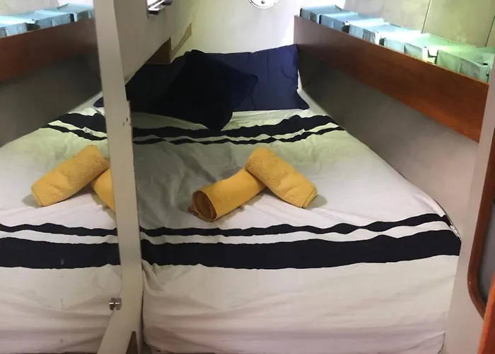 Casa Veleiro Shalom ספינת מלון Ponta Delgada